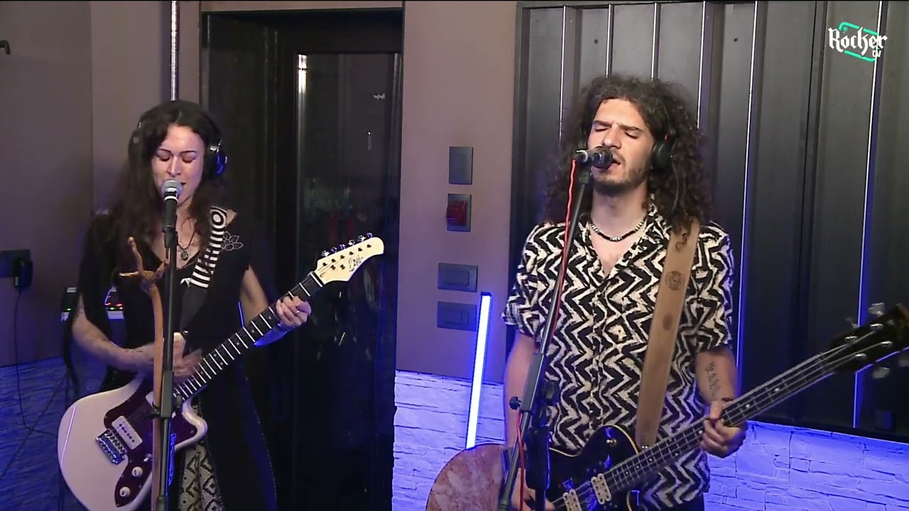 Maison Dieu - Calla live at Rocker TV