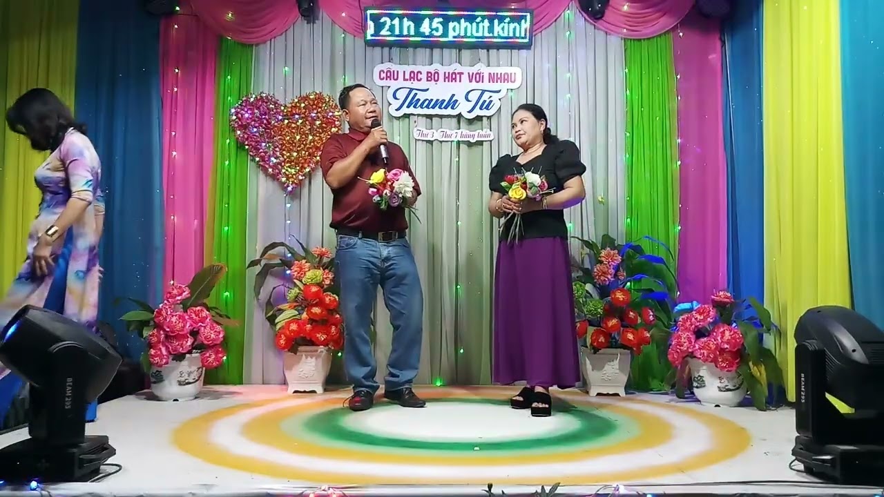 Hái trộm hoa rừng Quốc Dư & Kim Hằng giao lưu văn nghệ ngày 10 tháng 2, 2026