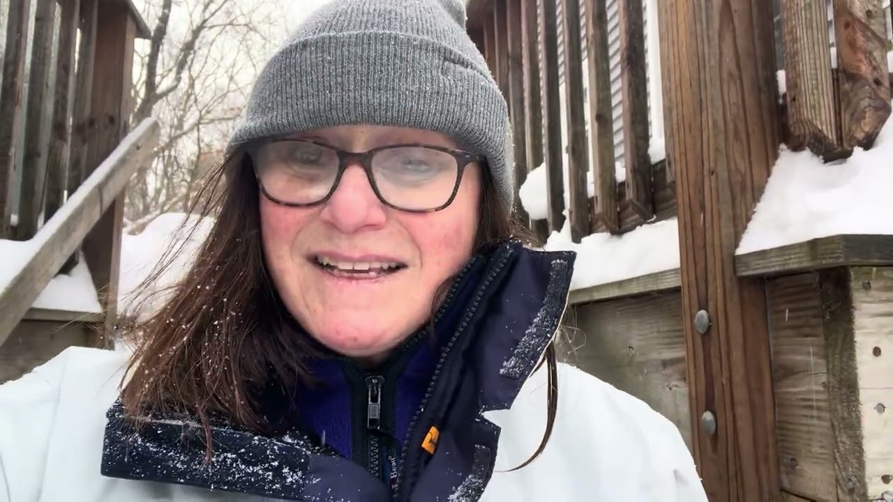Tips to manage back pain after shoveling 