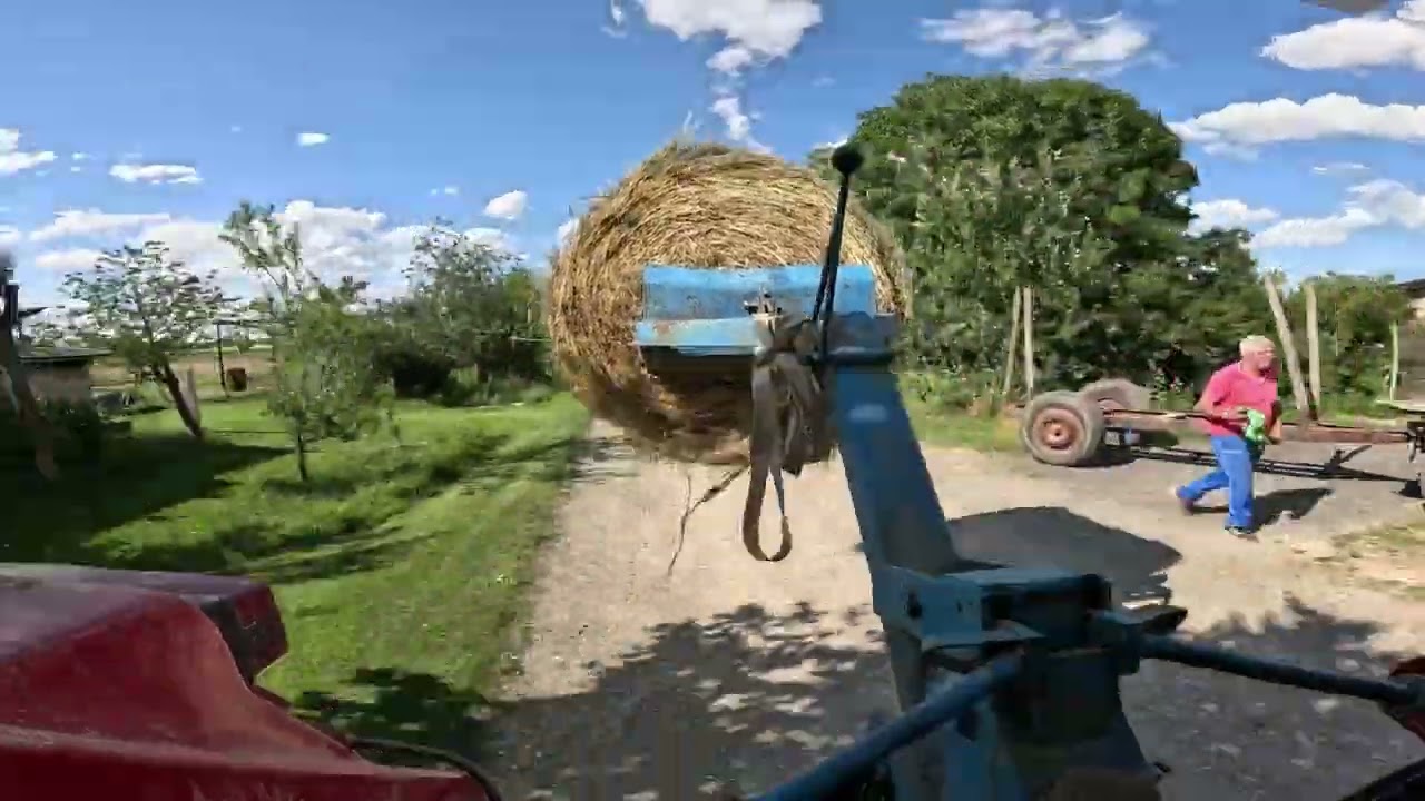 DOVOZ SIJENA - SLAGANJE ROLO BALA - SIJENO - CASE 4220 - ZETOR 4911