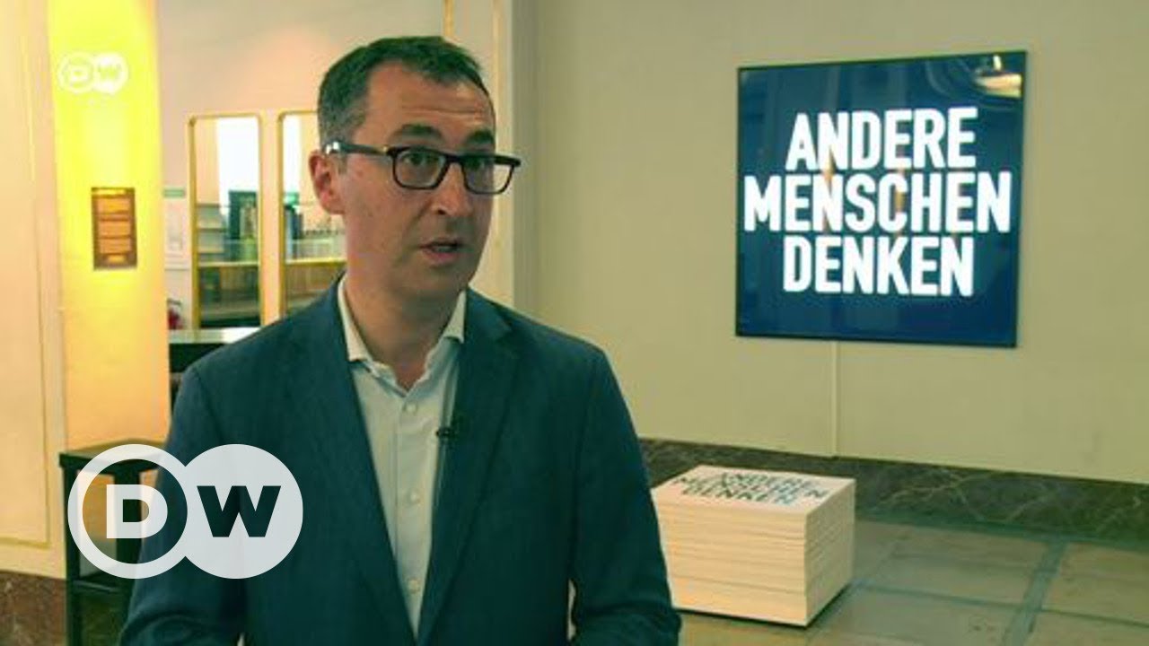 Cem Özdemir: Türkiye'yi değil hükümetini eleştiriyoruz - DW Türkçe