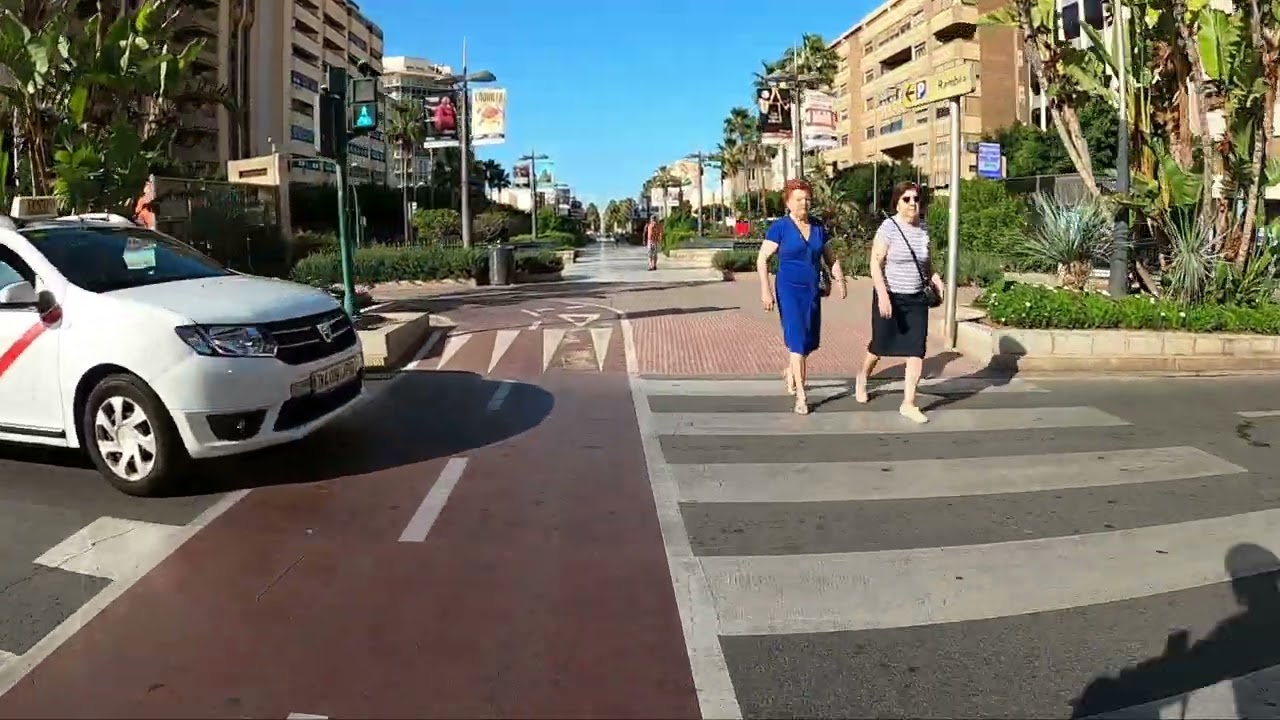 Almería: carril bici Avda. Federico García Lorca, tramo sur