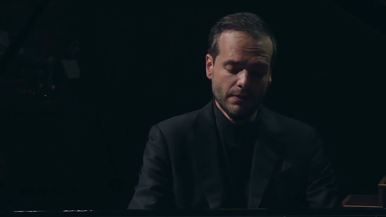 Francesco Piemontesi - Brahms Intermezzo, Op. 117 No. 1, Andante moderato