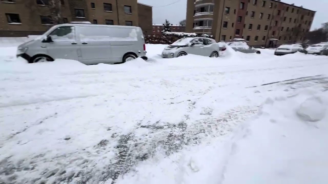 Utstoppende snø har skapt problem for kjørende!