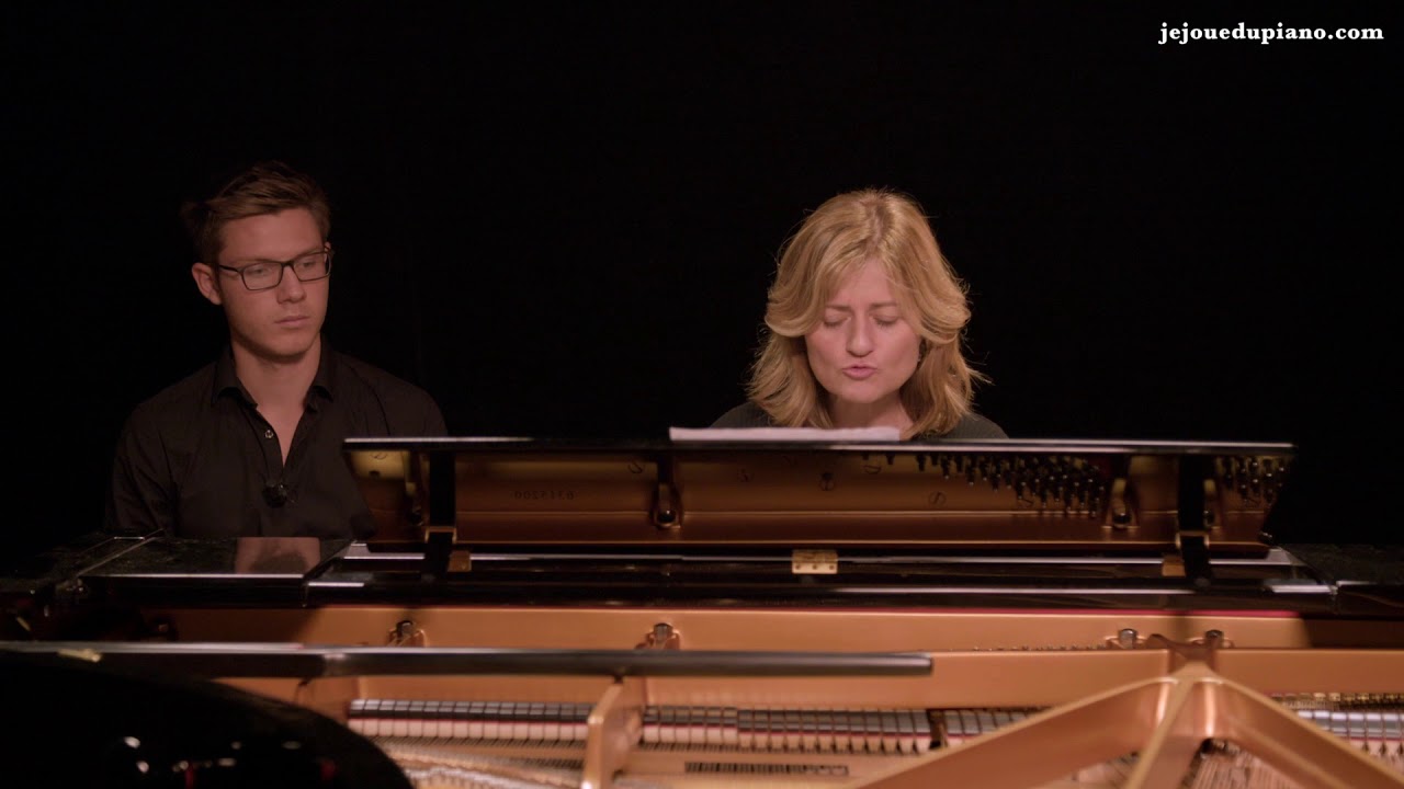Apprendre le piano - les notes répétées