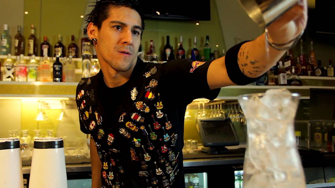 Bartender and Chef Duel at Hard Rock Cafe Lima
