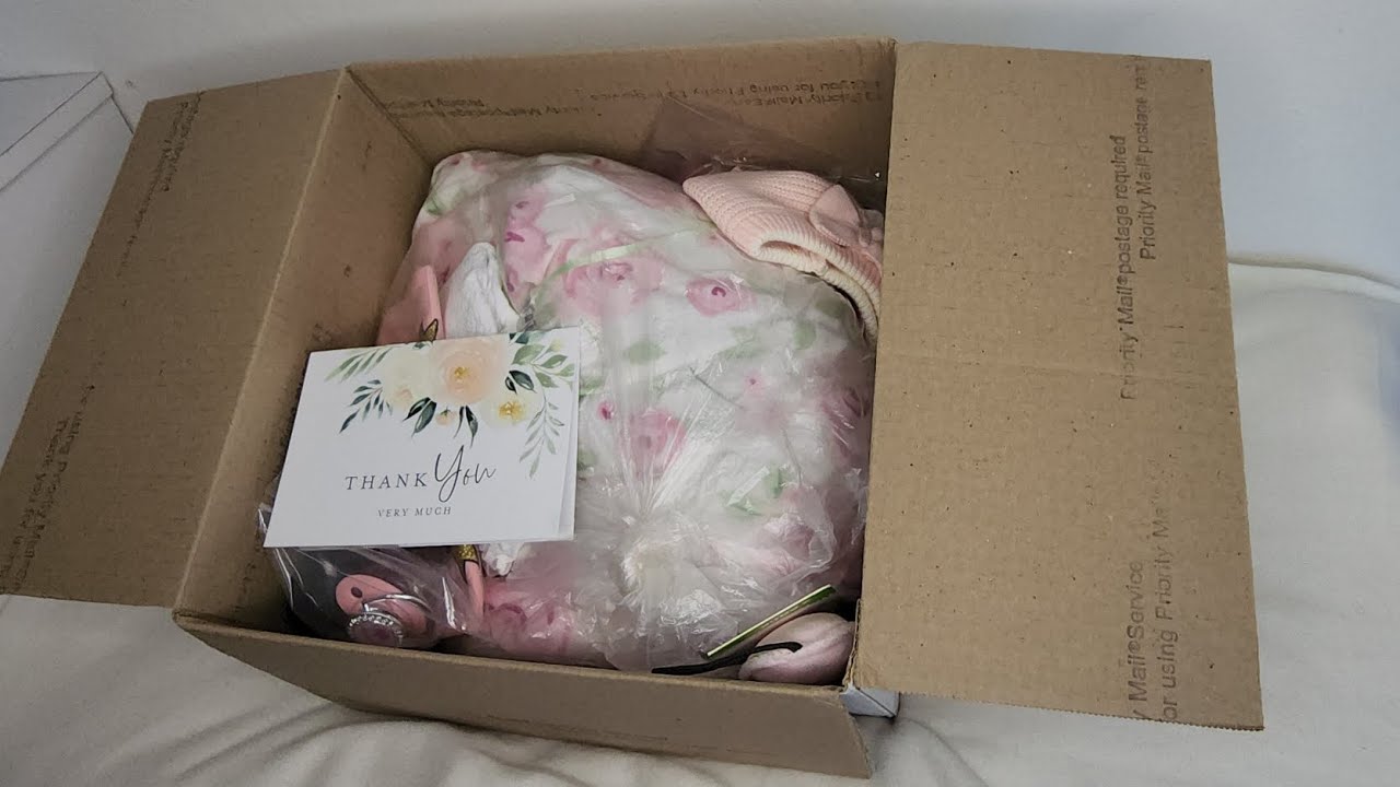 Long awaited box opening of Saskia by Bonnie Brown #reborn #doll #collector #unboxing