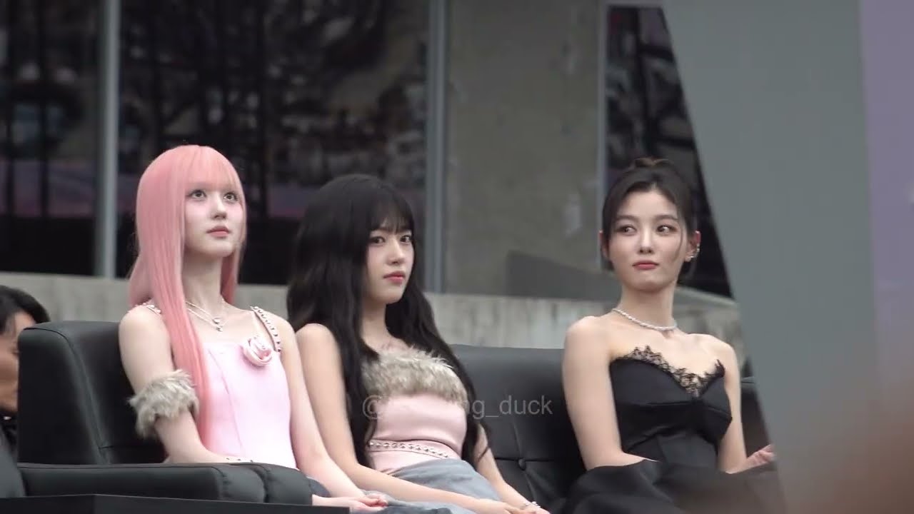 251206 아이브 가을, 유진 & 김유정 reaction to 에이티즈, 올데이프로젝트 수상소감 @AAA2025