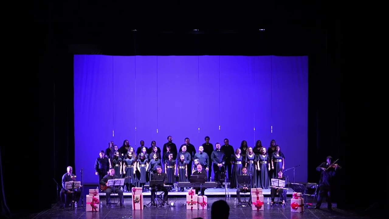 The Christma`s song -  Coro Halal