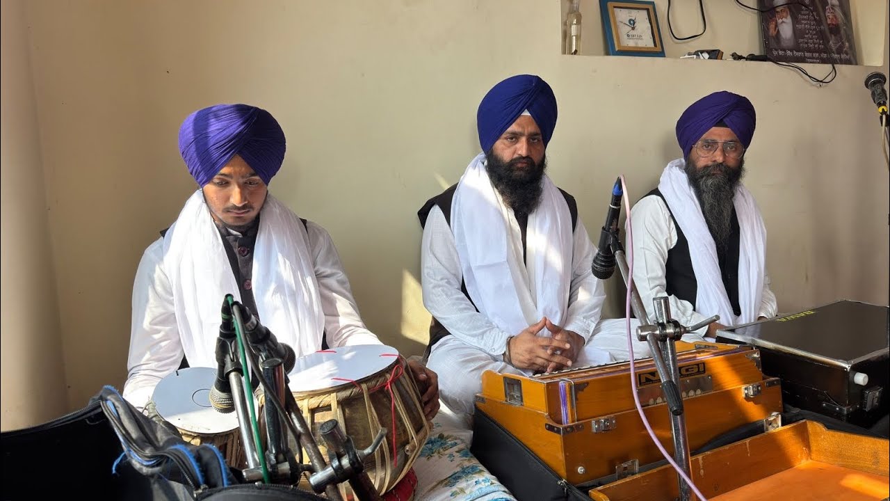 ਅੱਜ  ਕੀਰਤਨ ਦੀ ਹਾਜ਼ਰੀ ਪਿੰਡ ਧਾਲੀਵਾਲ ਭਾਈ ਸਤਿੰਦਰ ਸਿੰਘ ਜੀ ਹਜ਼ੂਰੀ ਰਾਗੀ ਜਥਾ ਧੰਨ ਧੰਨ ਬਾਬਾ ਜੱਲੋ ਸਾਹਿਬ ਜੀ 