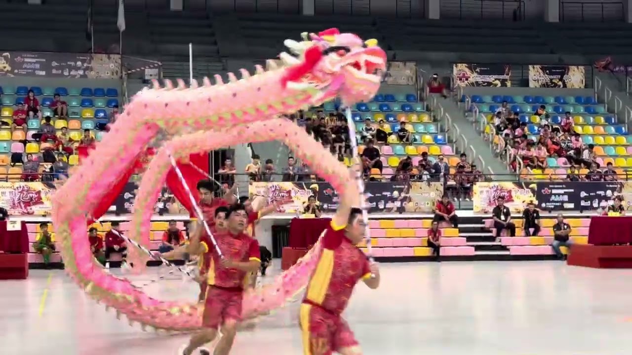 👍👍👍👍马来西亚柔佛古庙舞龙队 @ 2024世界舞龙争霸赛《竞技龙》@ Larkin Indoor Stadium, Johor Bahru ~ 7/Jan/2024