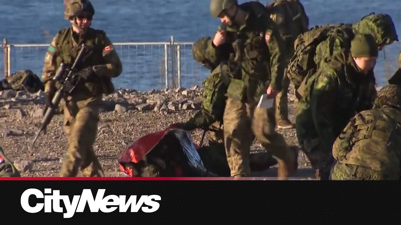 Canadian Armed Forces conduct training along Toronto's waterfront