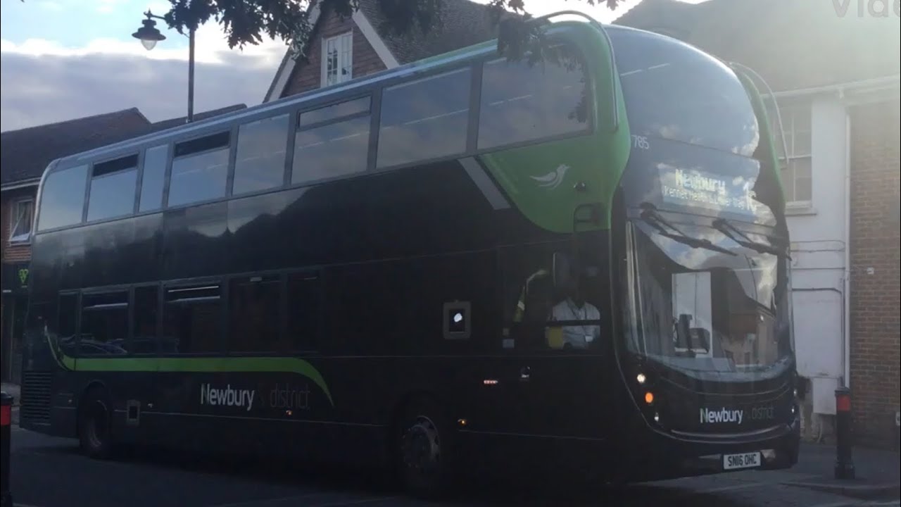 Newbury & District Enviro400MMC 785 (SN16 OHC) On Route 1c To Newbury