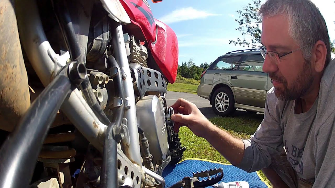 How To: Oil Change Honda XR650, XR650L in 3 minutes