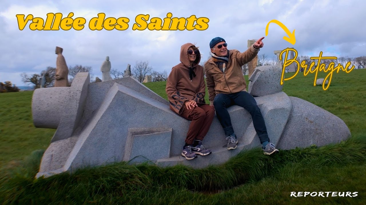 Bretagne la Vall&eacute;e de Saints, un site unique au monde