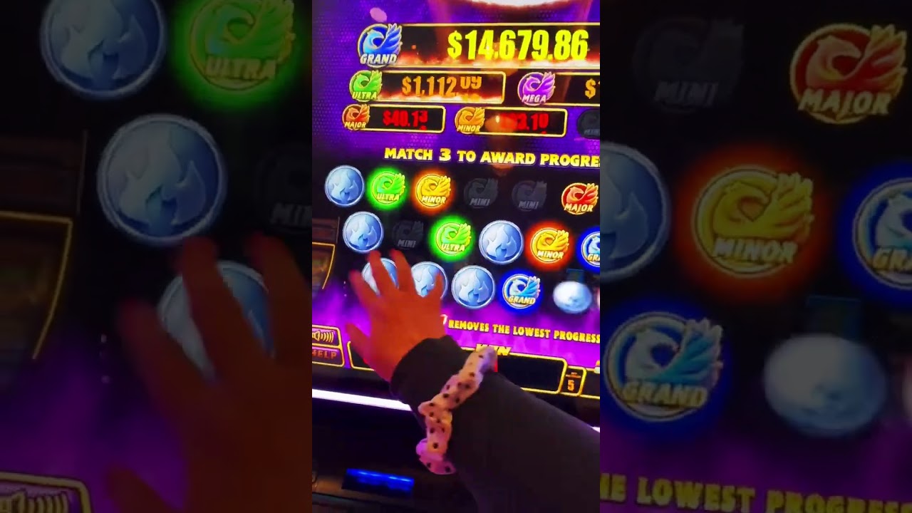 Max Bet Progressive Bonus- winning on wicked wheel! #shorts #slots #casino #jackpot