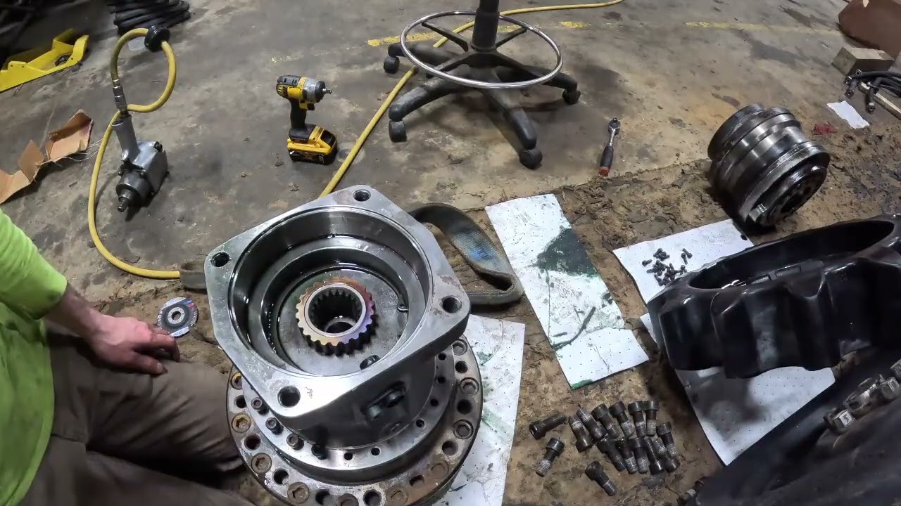 Snow Cat Brake and Final Drive repair for Pisten Bully Park Pro 400 1-2026