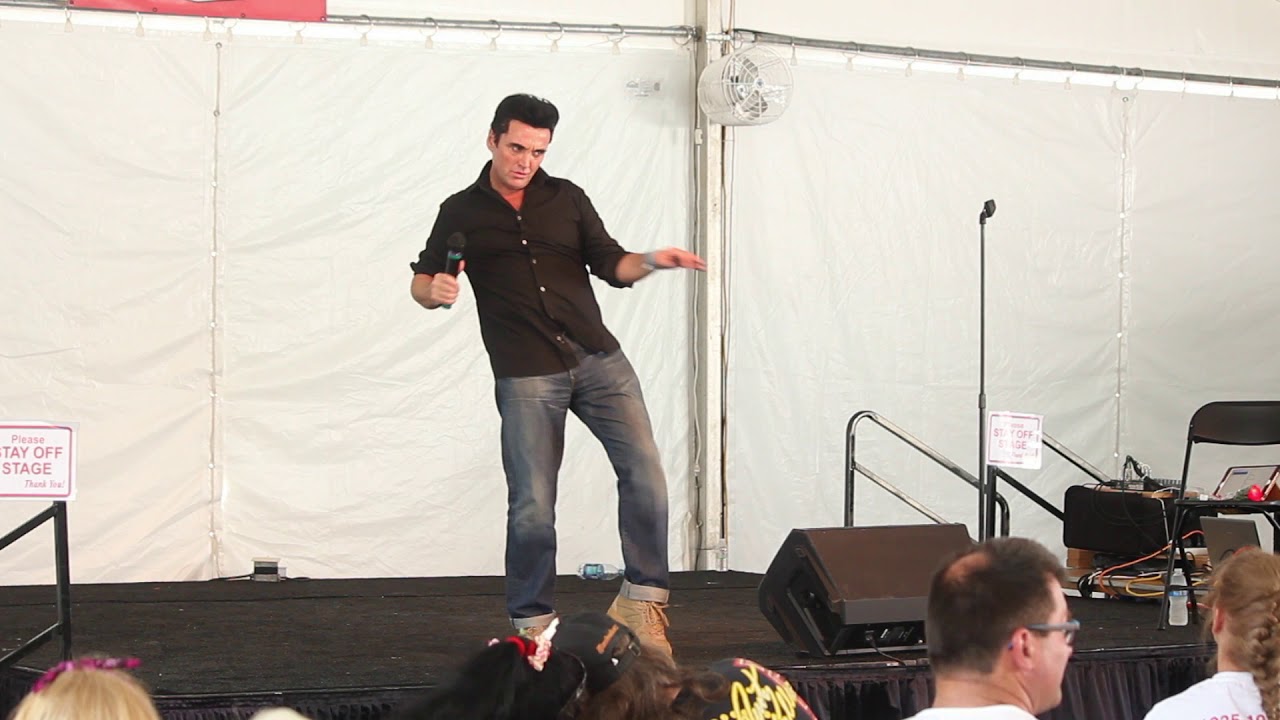 Juan Lozano sings 'King Of The Whole Wide World' Elvis Week 2017