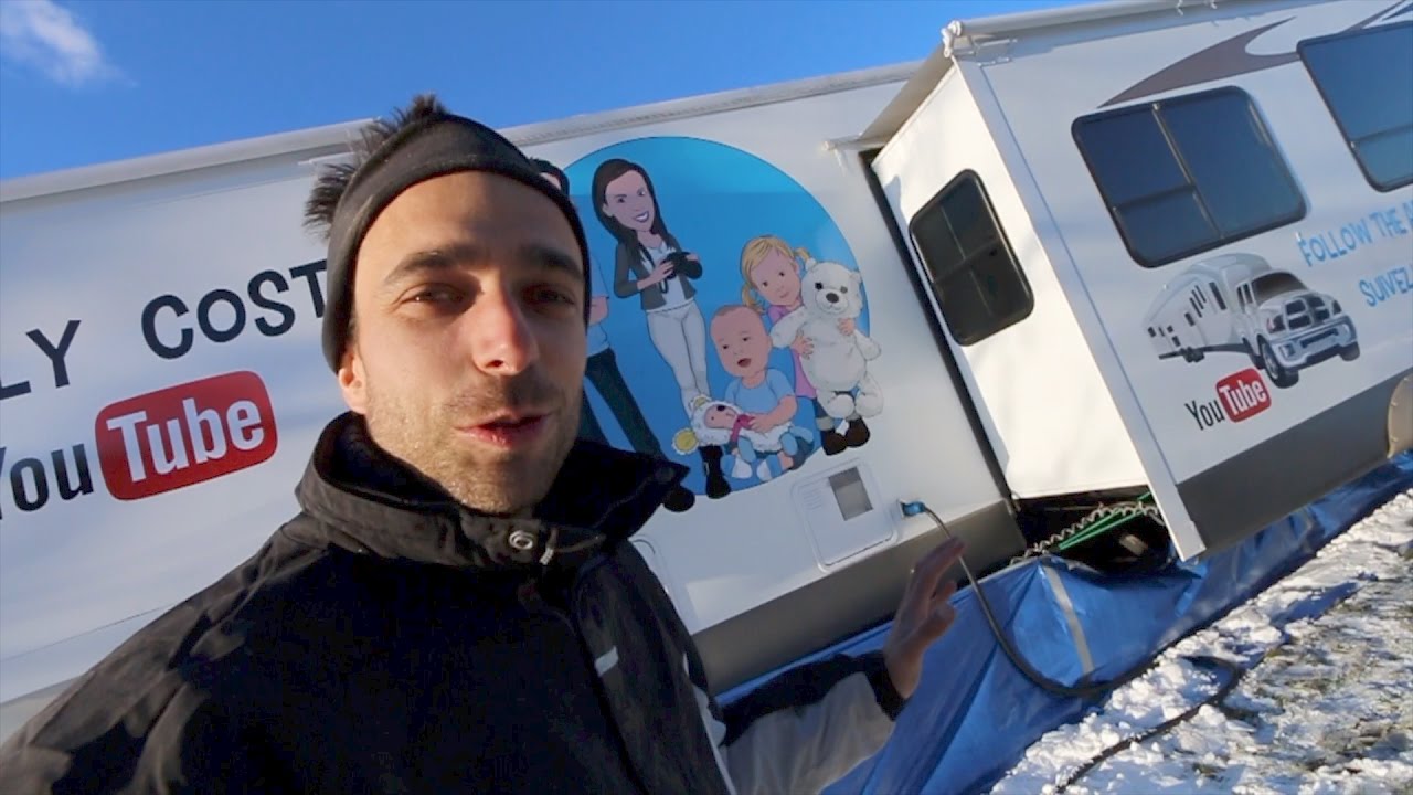 La caravane est dans la neige - Family Coste