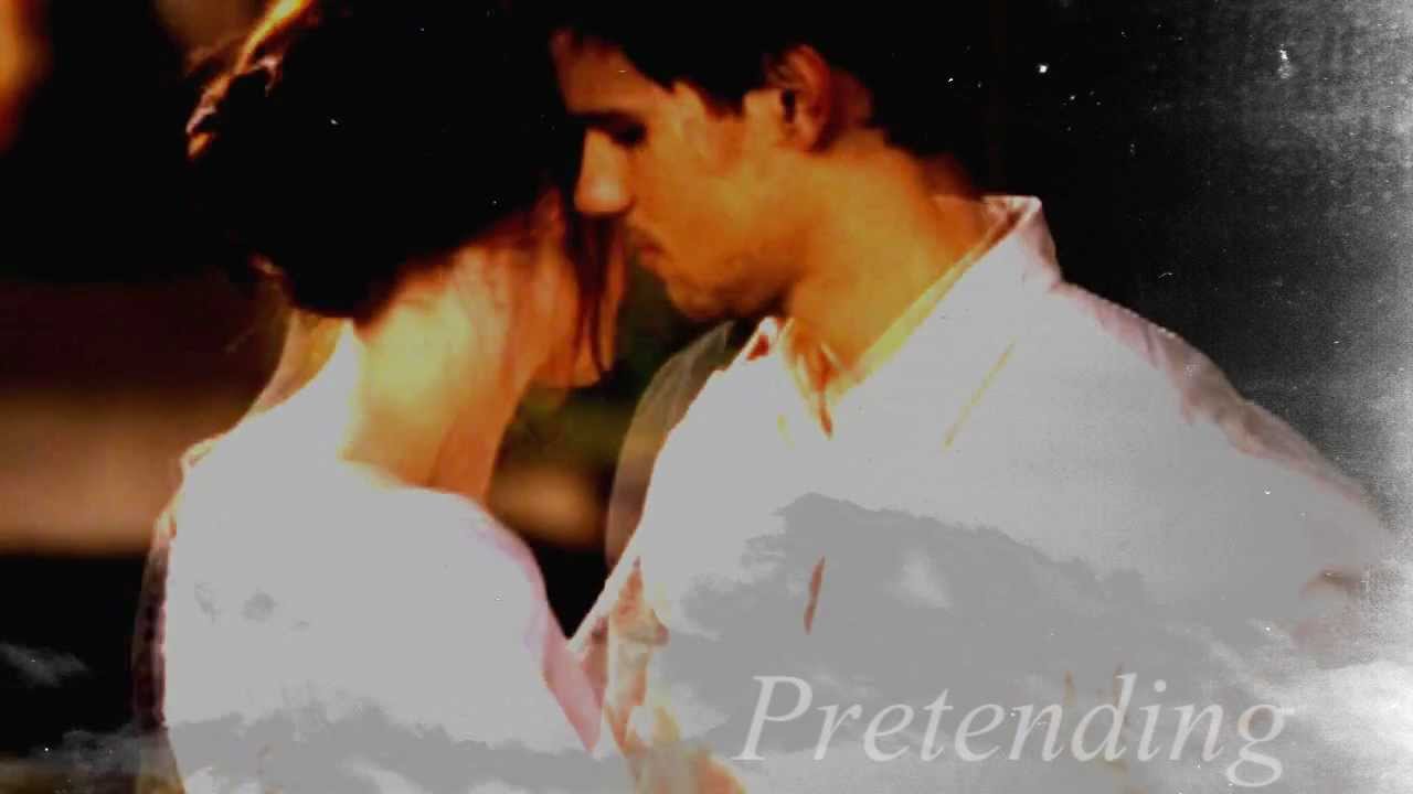 Jacob & Bella - Pretending