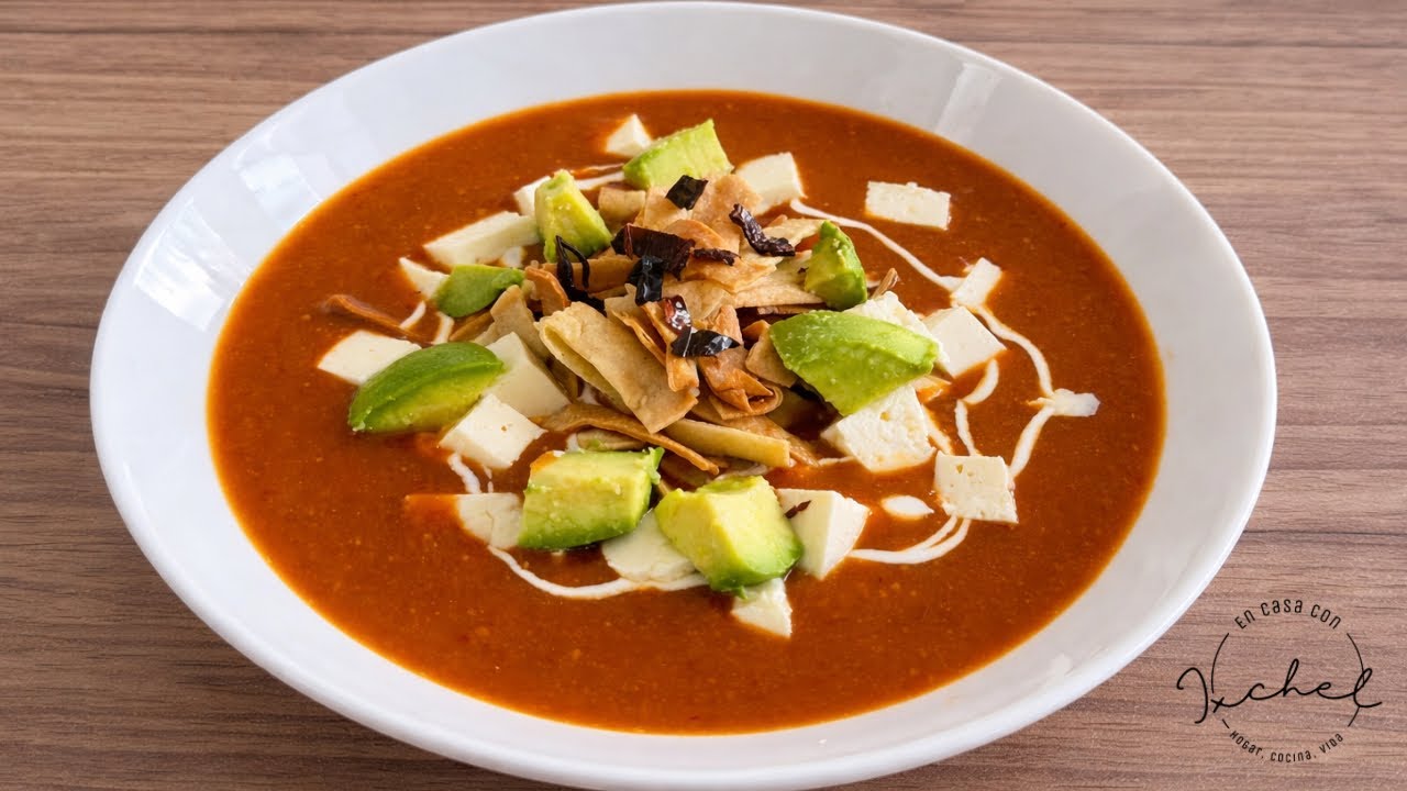 SOPA TARASCA | TRADICIONAL CALDO MEXICANO DE FRIJOLES | EN CASA CON IXCHEL