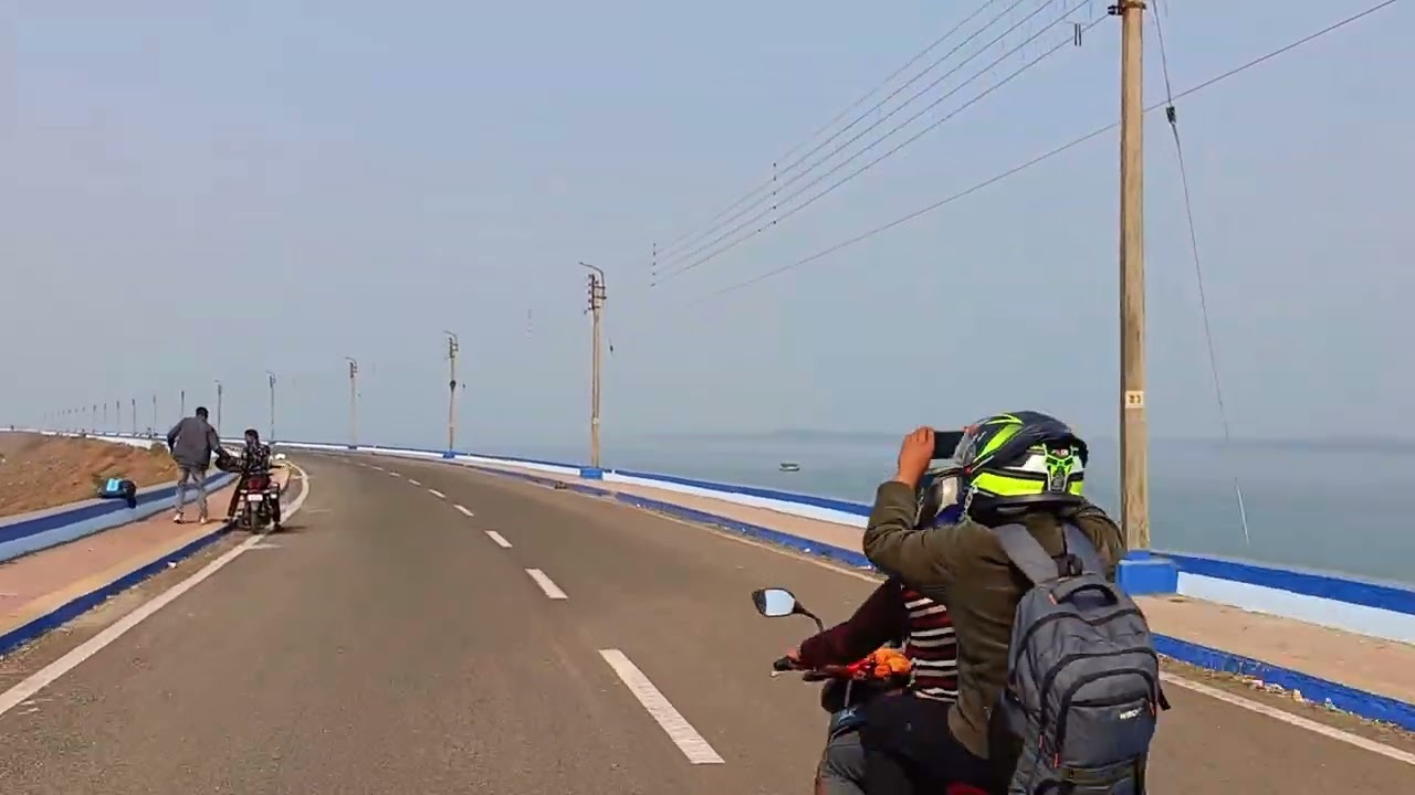 মুকুটমনিপুর ড্যাম্প 