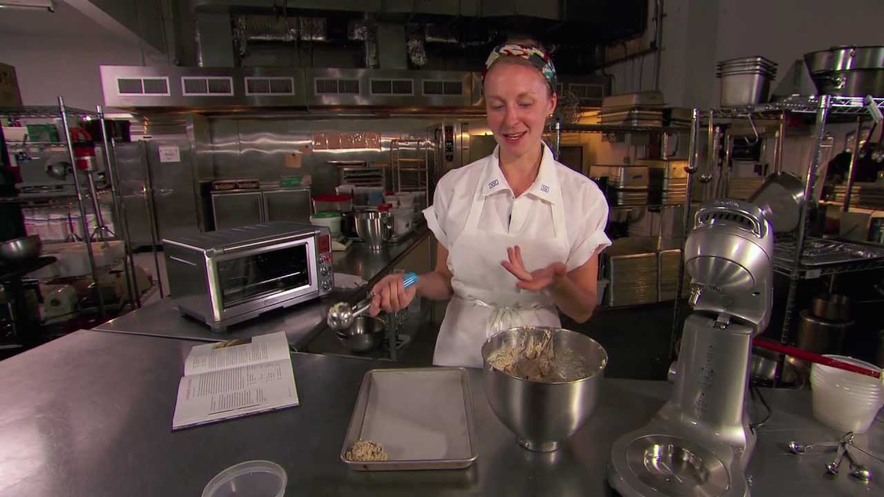 Breville -- Tosi on Tour  -- Christina Tosi from Momofuku Milk Bar bakes Compost Cookies