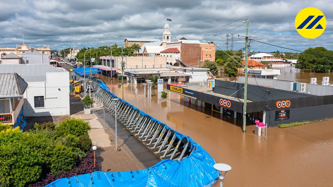 Queensland Flood 2022 - Maryborough FLOOD BARRIER by Geodesign Barriers
