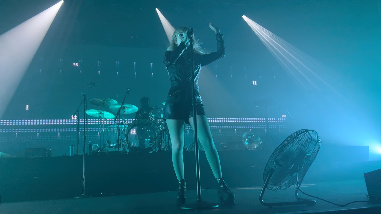 Chvrches (Live) - Science/Visions (New York, NY - Terminal 5) (11/26/2021)