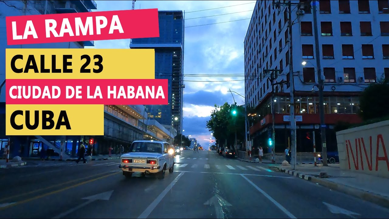 Manejando de Noche por El Vedado - La Rampa y Calle 23 -  La Habana - Cuba