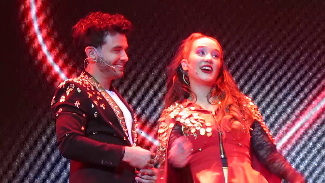 Un Santito + Beso Damona