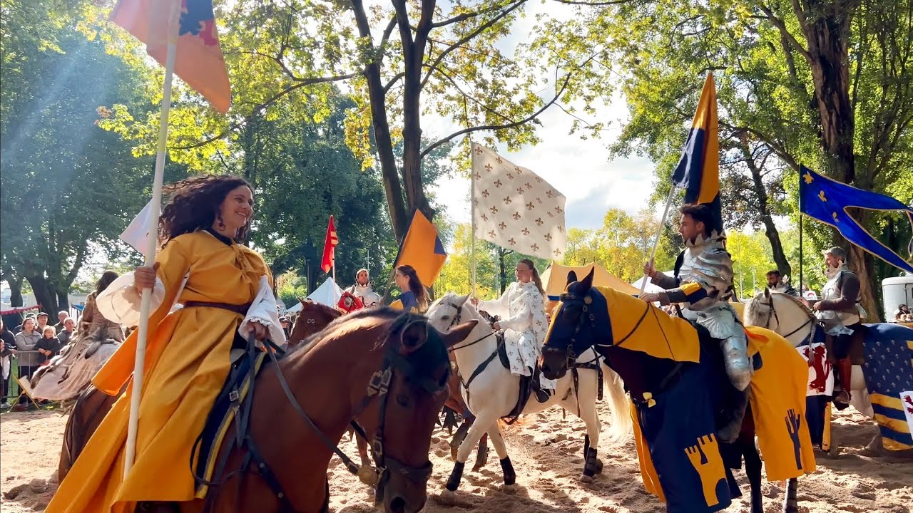 Spectacle Équestre Médiéval Coloré 👸🏰🐎| Amazing Medieval Horse Show – Colorful & Historic
