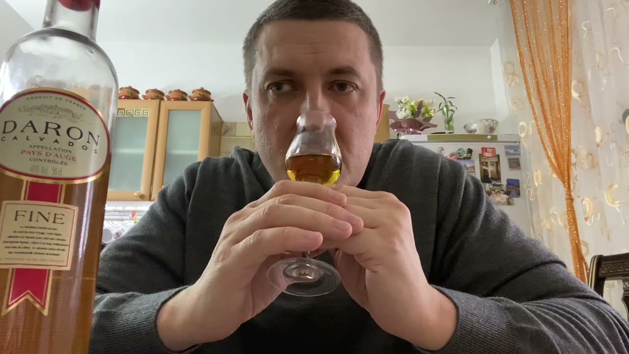 Кальвадос - правильно пьём французский яблочный бренди!