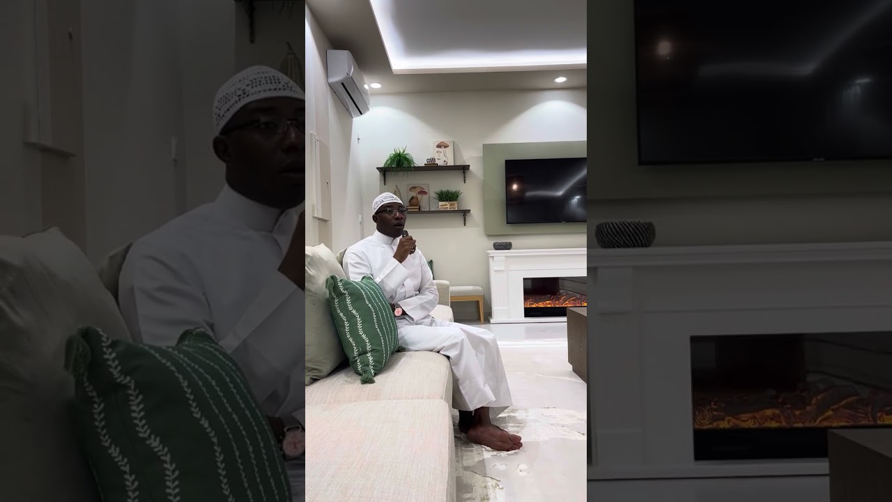 ‏رضوان فكة ‏مقطع قصير في الآذان في جلسة