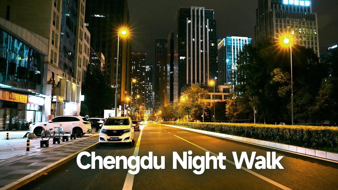 [4K HDR] Night Walk in Chengdu at 10pm is an Amazing Experience.深夜10点在成都逛街感觉太棒了！