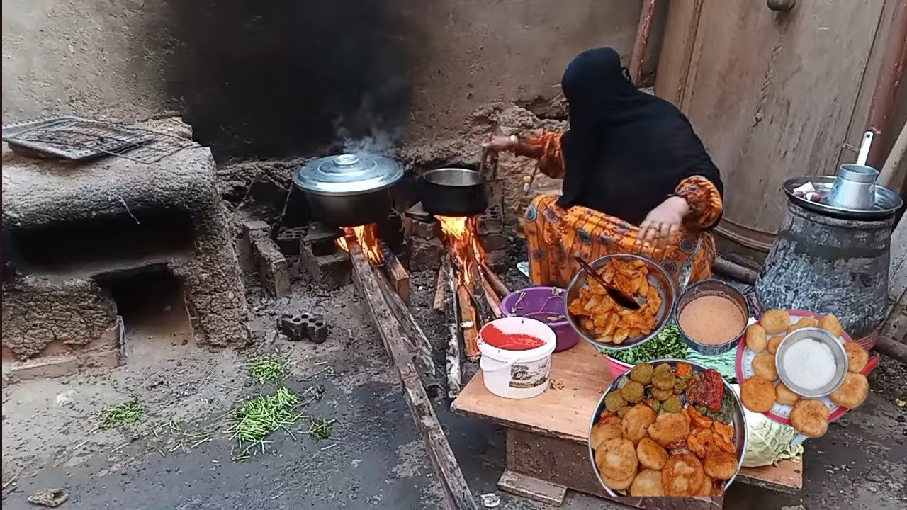 جاتوه الشوكولاته اقتصاديه من غير شوكولاته اجدادنا زمان كانوا بيعملوها في الفرن الطينه وغدا ب 10 جنيه