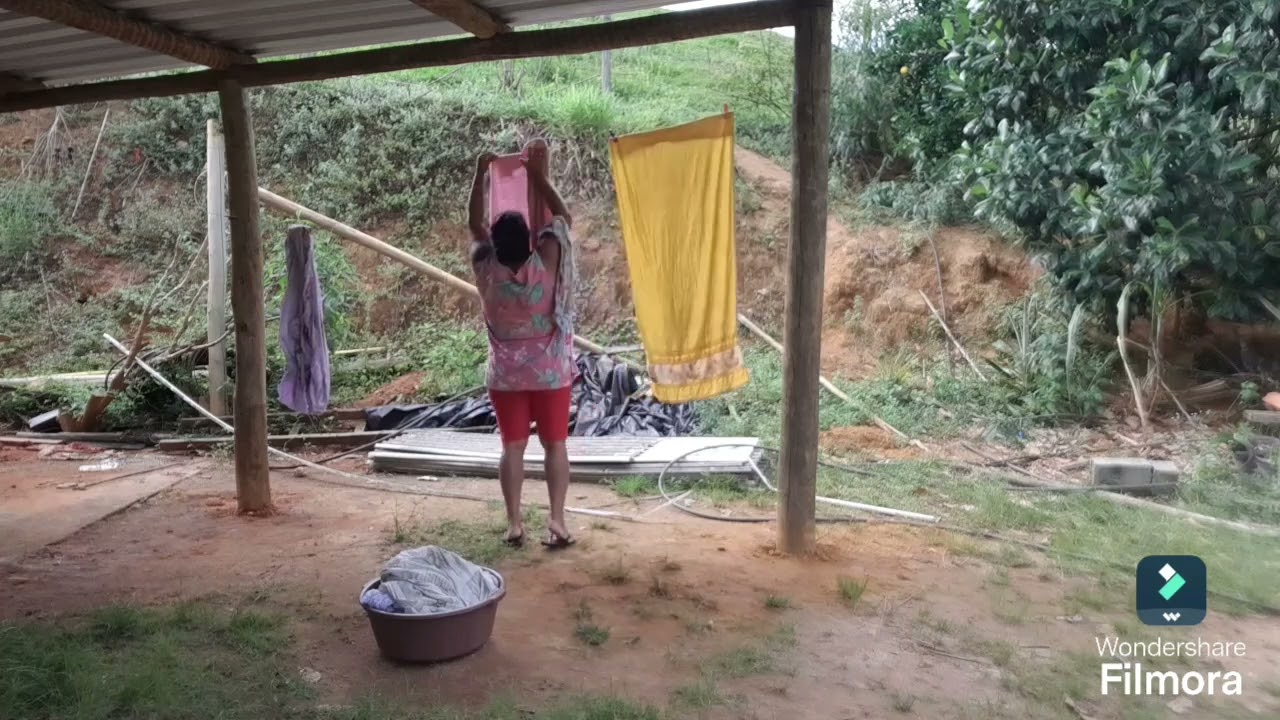 ESTREANDO O MEU VARAL NOVO/CATANDO ACEROLA /MINHA CONSULTA FOI ADIANTADA.🙏