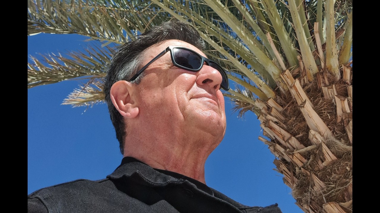 Martin Stone Live @ Sultan Bay El Gouna Egypt - You can leave your Hat on