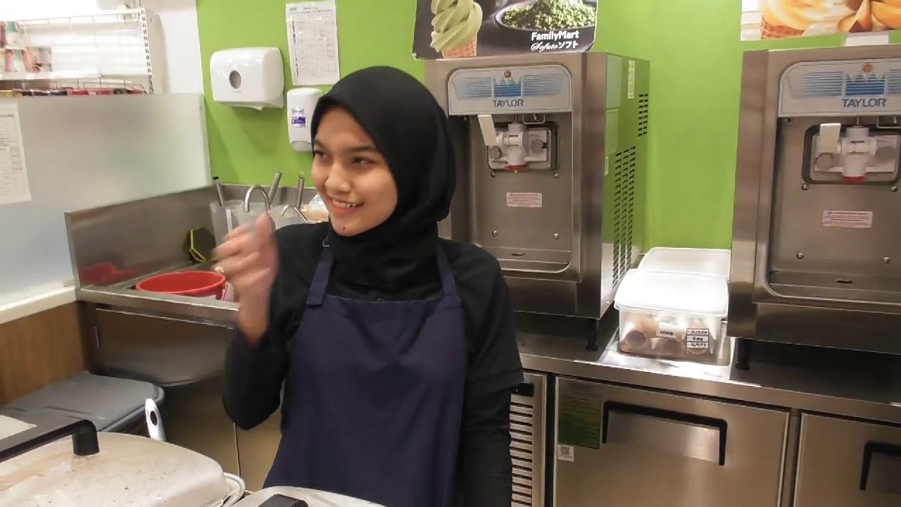 BELI PULSA DI MALAYSIA TAPI ORANG MALAYSIA TIDAK PAHAM PULSA ITU APA  HEH