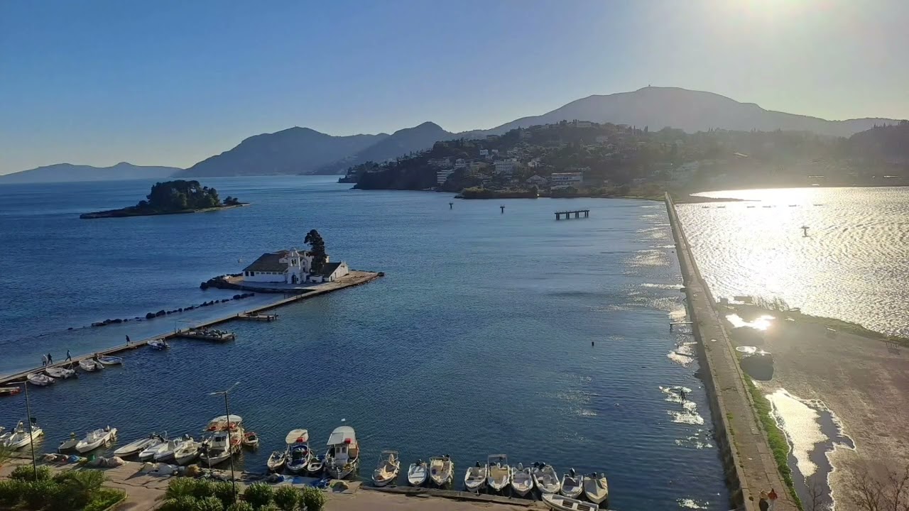 Στην Παραπάνω ρούγα,στιχοι ,μουσική Elenlouka 