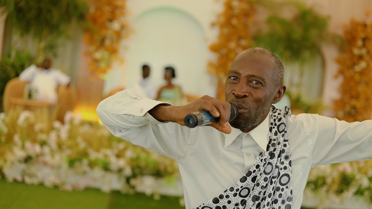 Umusaza w'umtahira aratwemeje
