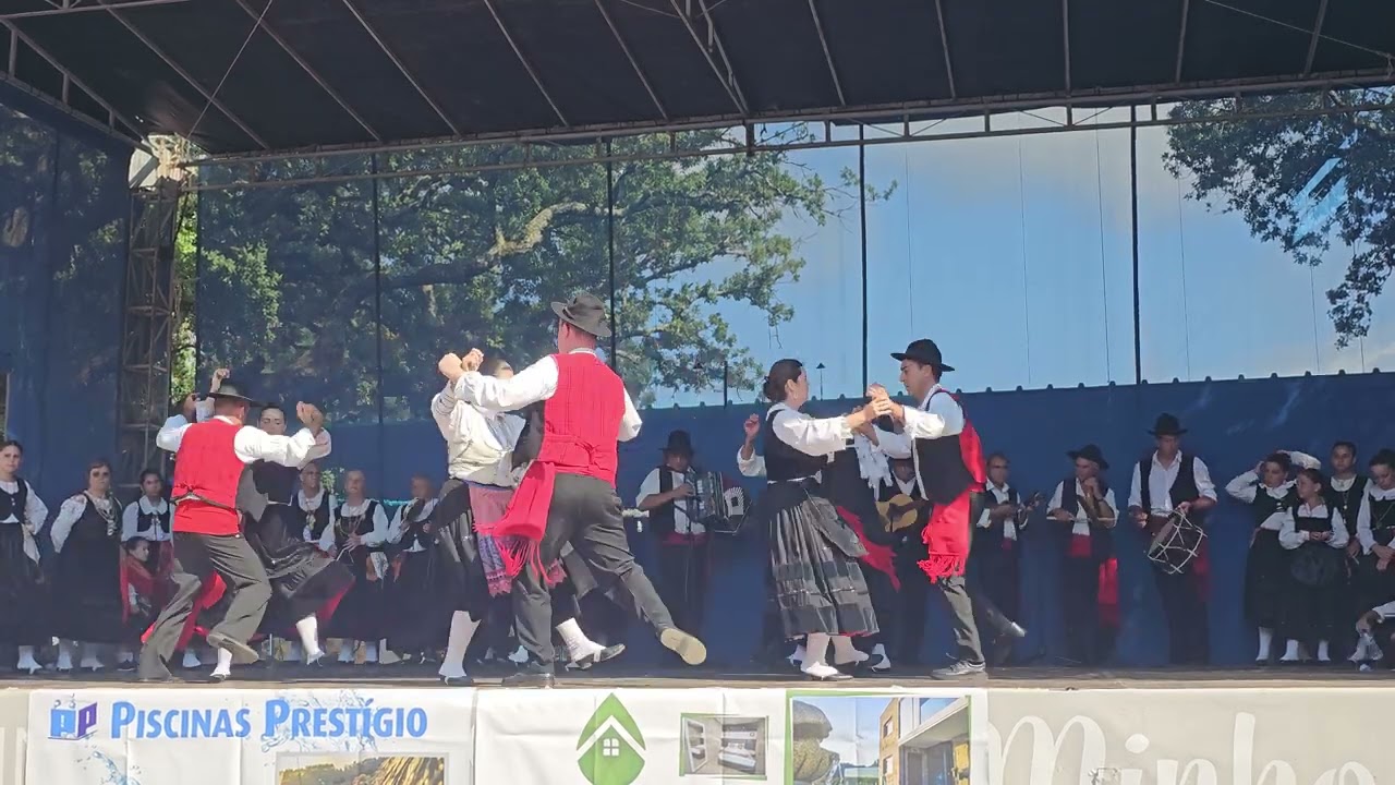 JR & GRUPO RECREATIVO FOLCLORICO DE MOSTEIRO VIEIRA DO MINHO N11