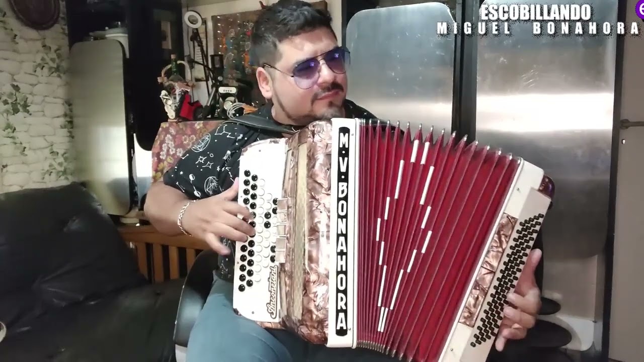 ESCOBILLANDO (Chamame)