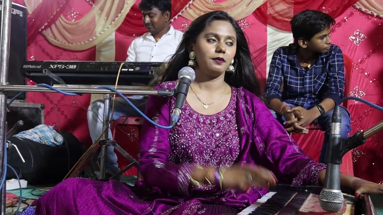 एक मुलाकात जरूरी है सनम | Sonam R Yadav Stage Show Video Hindi Gazal song