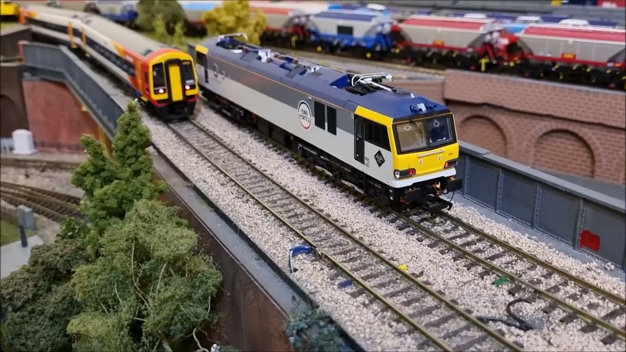 Accurascale Class 92 with Experimental trial of Howes Sounds installed