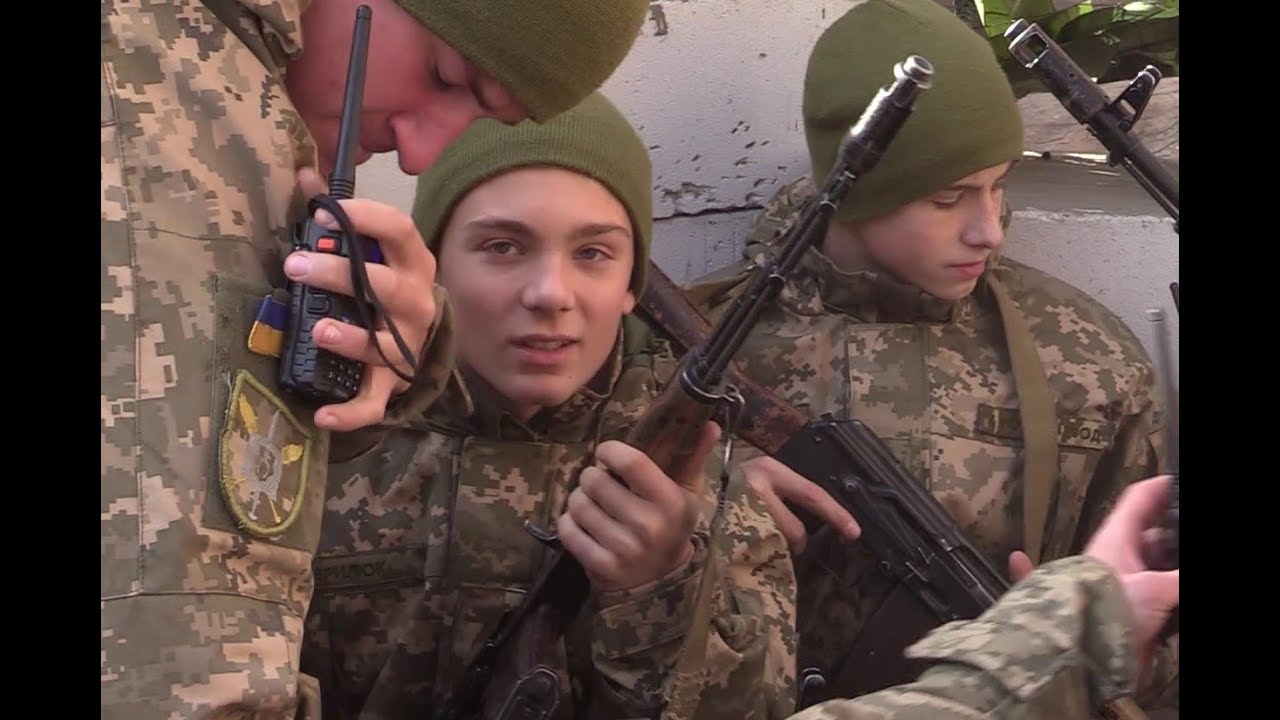 Дівчата vs хлопці – бій на уроці захисту Вітчизни та день відкритих дверей у КВЛ
