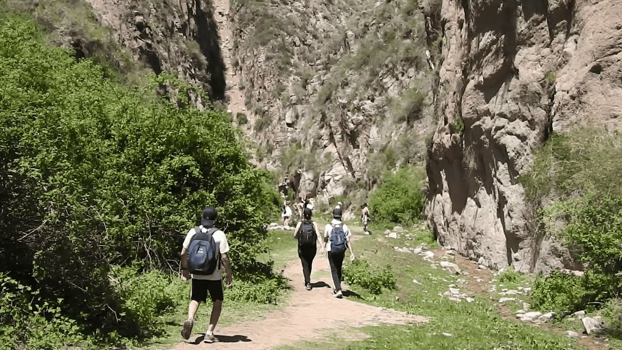 QUEBRADA y CASCADA DE LOS BERROS (CACHEUTA), 2024.
