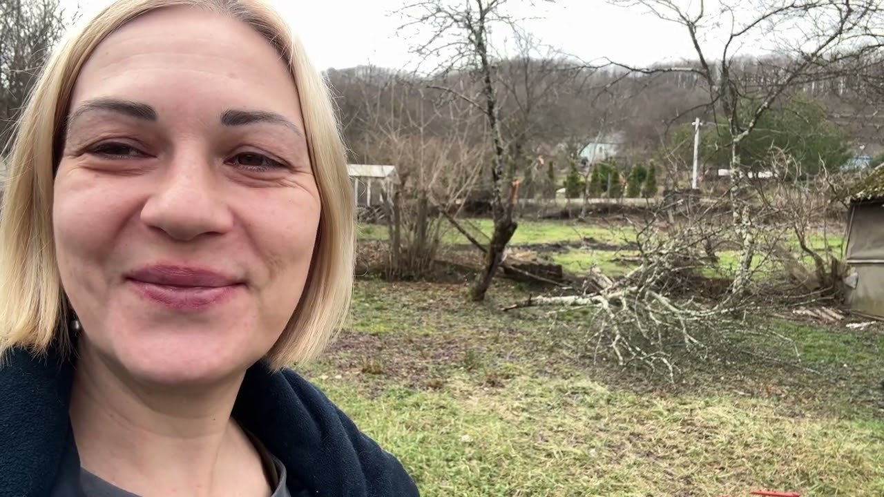 Деревенские будни🏡,навожу порядок в саду 🌳,пионерский 🔥 