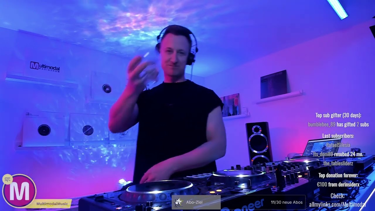 Melodic Techno Mix 2024 - cosmic feelings 017 mixed by Rafael Silesia - March 2024