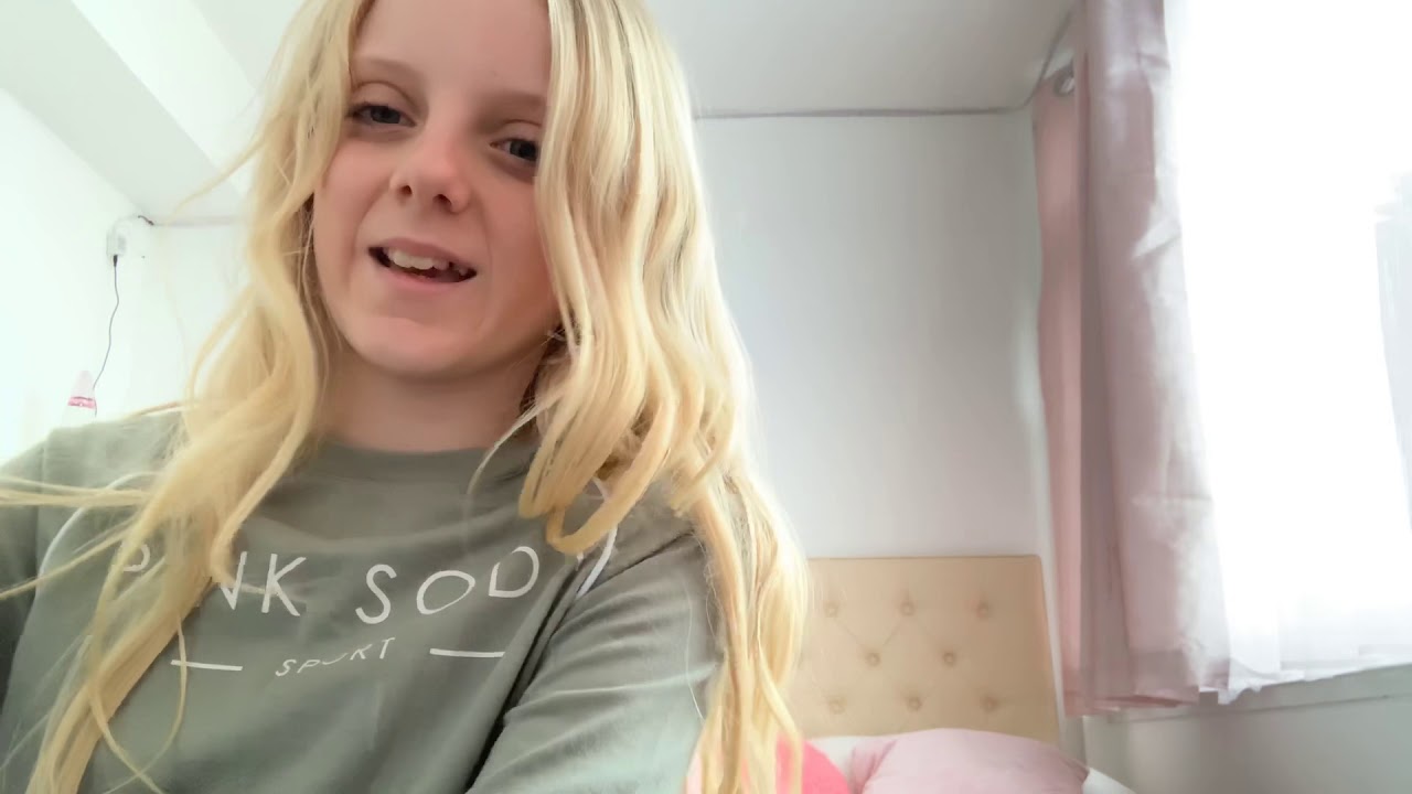 Feeling crafty WATCH|lola Sitton